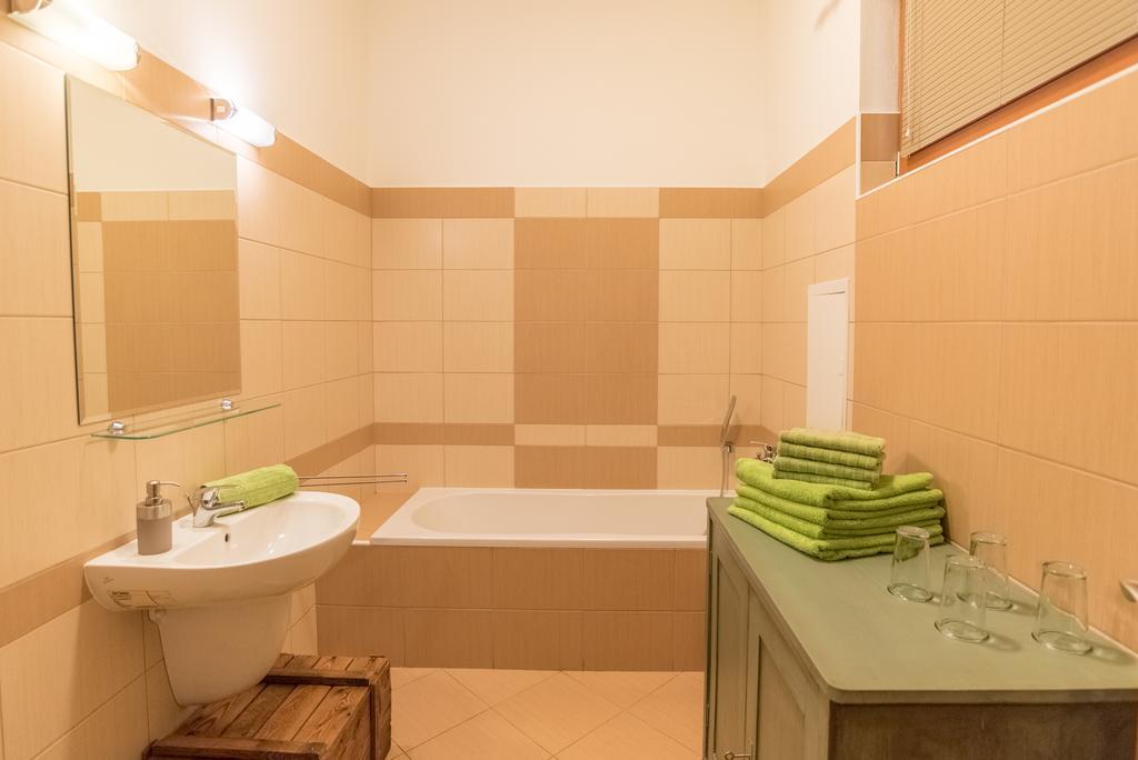 Apartment Sirius D In Center Of Cb. Ceske Budejovice Buitenkant foto